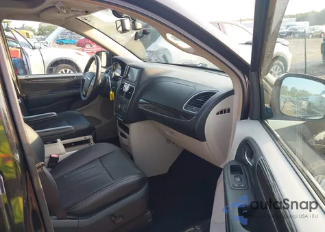 2016 Chrysler Town & Country Touring-L Anniversary Edition из США, поврежденный, VIN 2C4RC1CG8GR159460